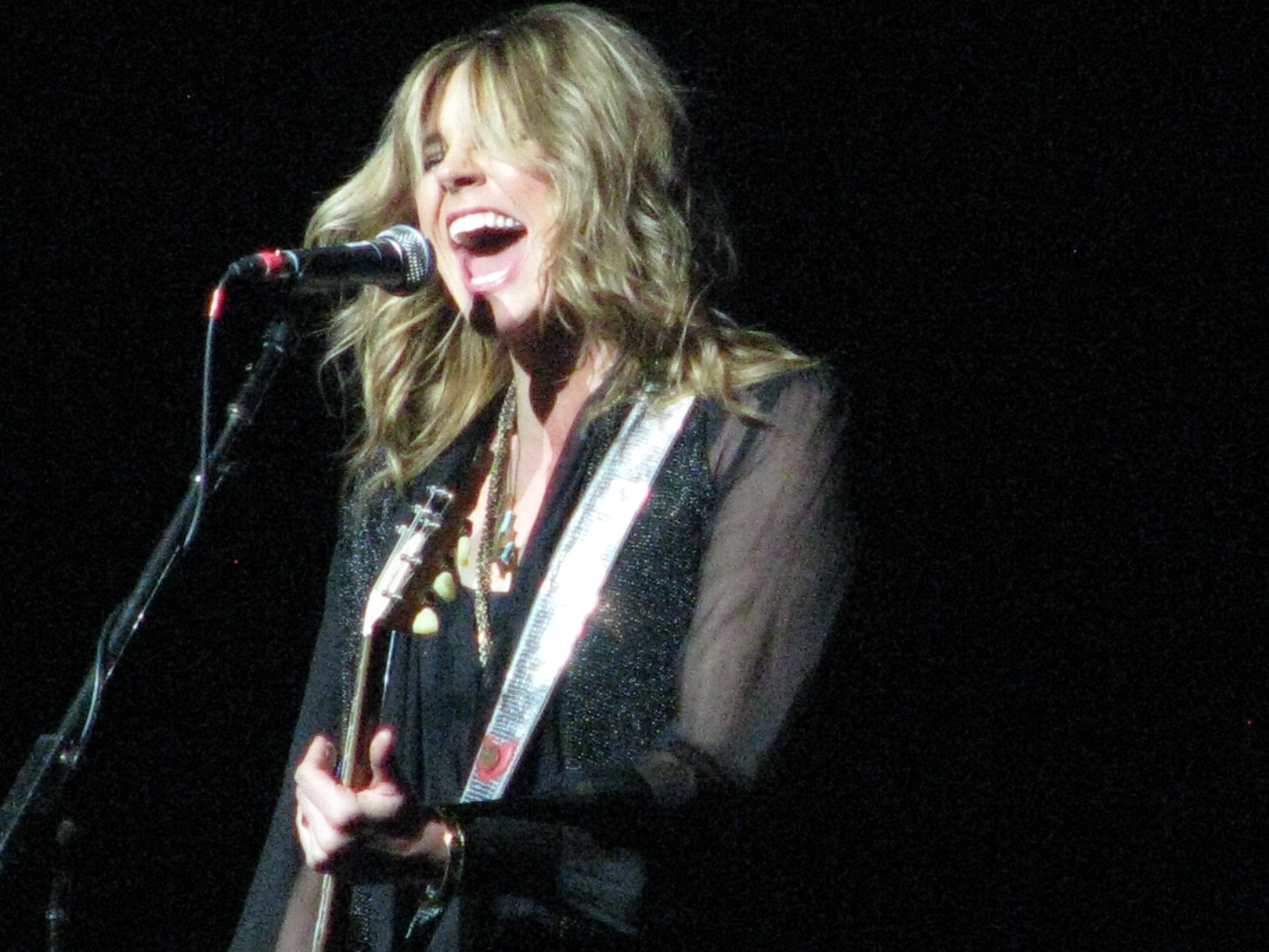 GracePotter2012-12-15MistletoeShowStLouisOH (12).JPG